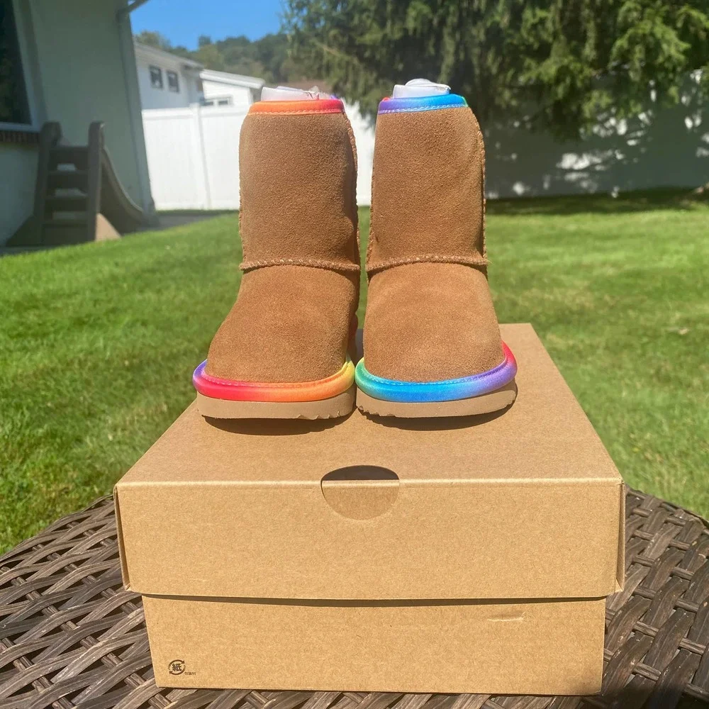 NWT/NIB UGG Classic Short Toddler Rainbow Shearling Lined Boots in Chestnut (8)